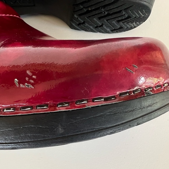 Sanita Women's Professional Ariana Mule Clog in Red Marbled Patent, size 41 - Picture 8 of 12